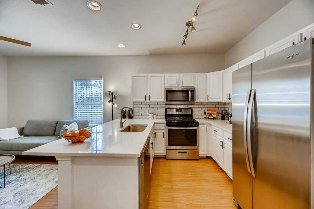 1206 Maple Avenue Austin TX 78702
