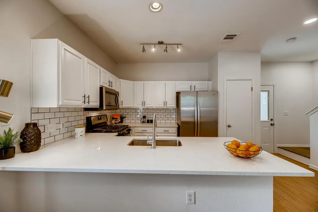 1206 Maple Avenue Austin TX 78702