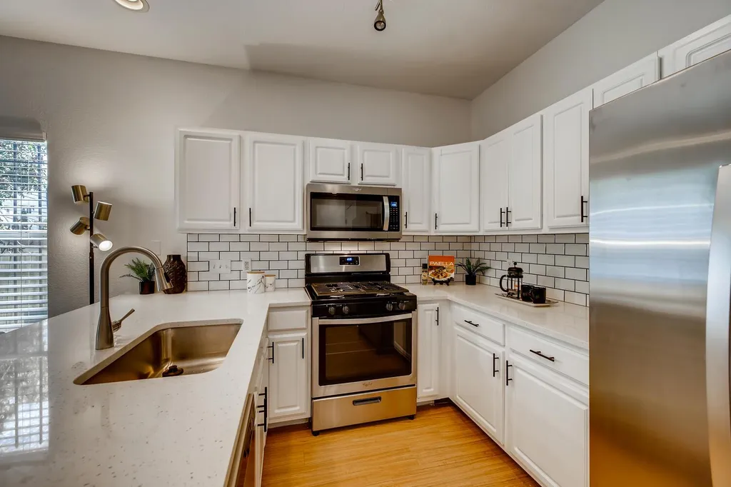 1206 Maple Avenue Austin TX 78702