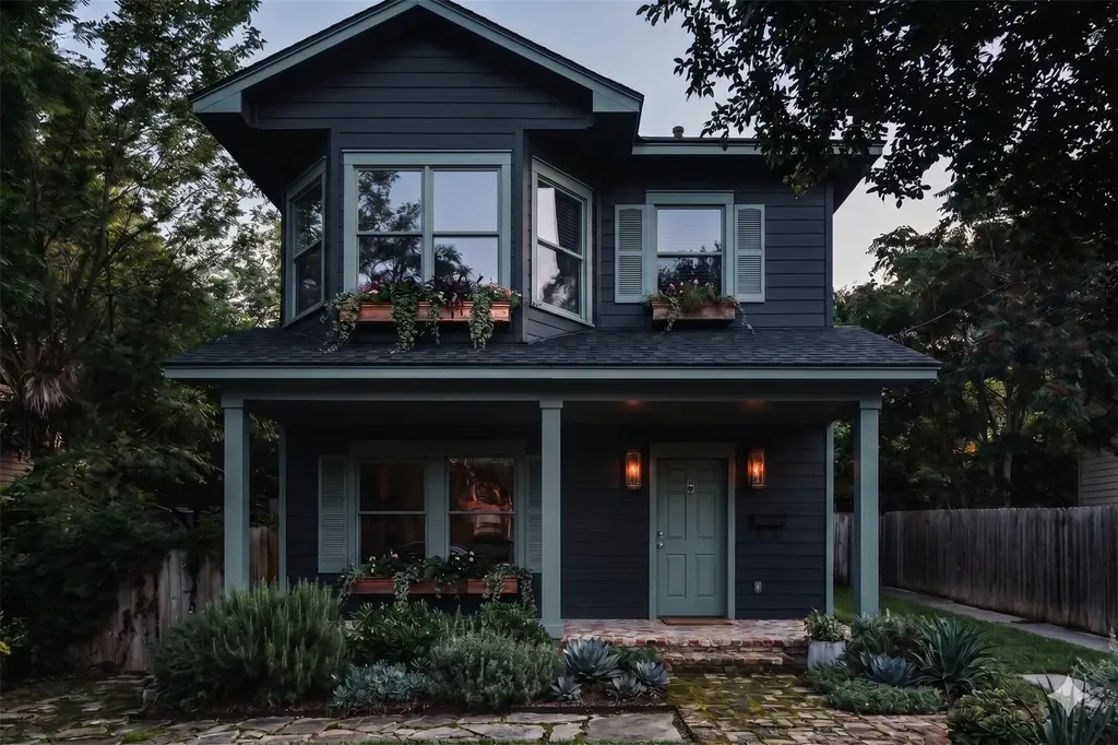 1206 Maple Avenue Austin TX 78702