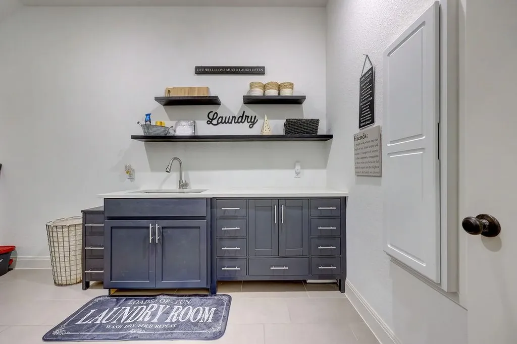 5104 Canyon Oaks Drive Lago Vista TX 78645