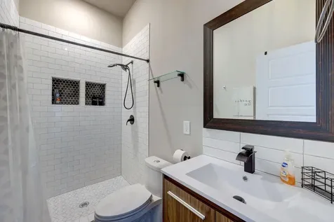5104 Canyon Oaks Drive Lago Vista TX 78645