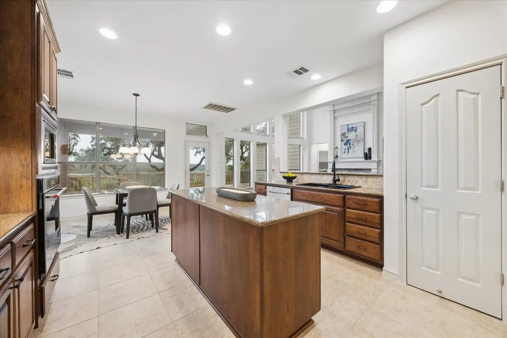 7332 Covered Bridge Drive Austin TX 78736