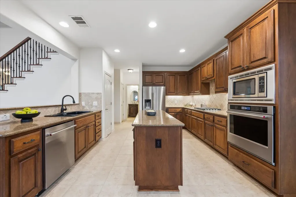 7332 Covered Bridge Drive Austin TX 78736