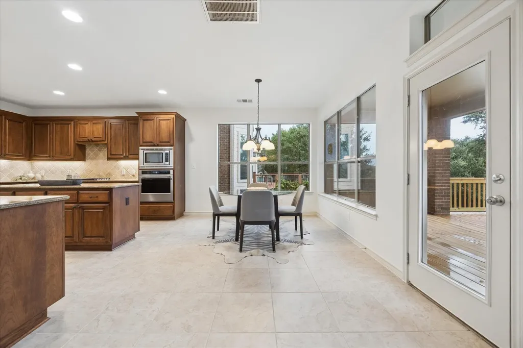7332 Covered Bridge Drive Austin TX 78736