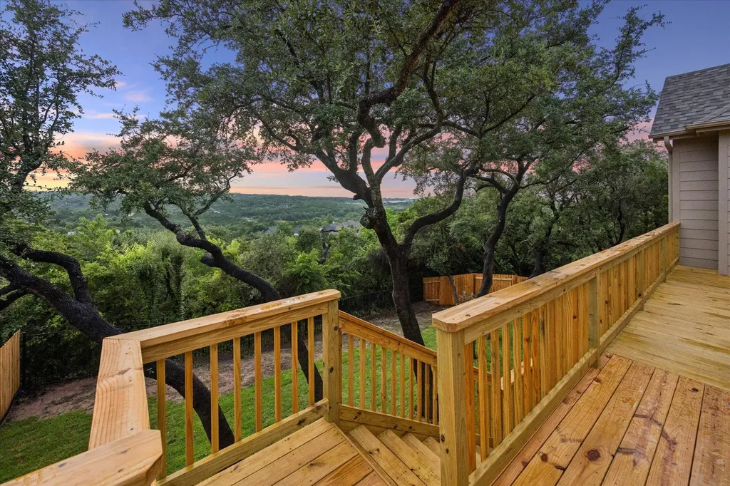 7332 Covered Bridge Drive Austin TX 78736