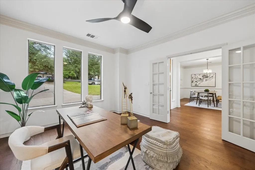 7332 Covered Bridge Drive Austin TX 78736