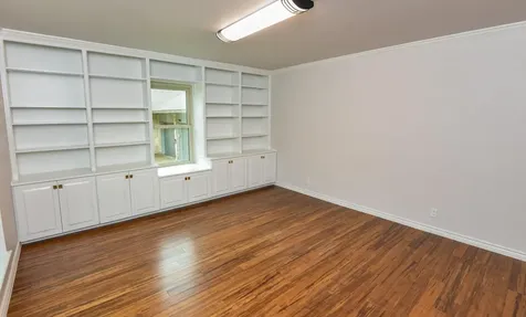 9801 Talleyran Drive Austin TX 78750