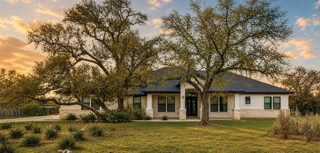 410 Woodland Oaks Trail Buda TX 78610