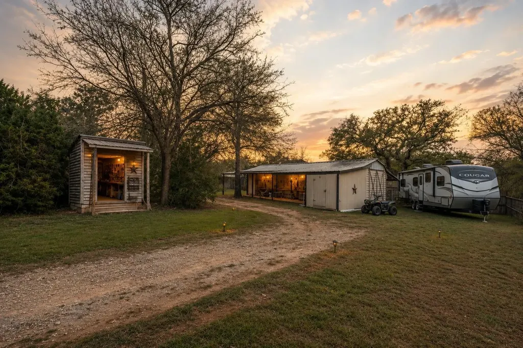 410 Woodland Oaks Trail Buda TX 78610