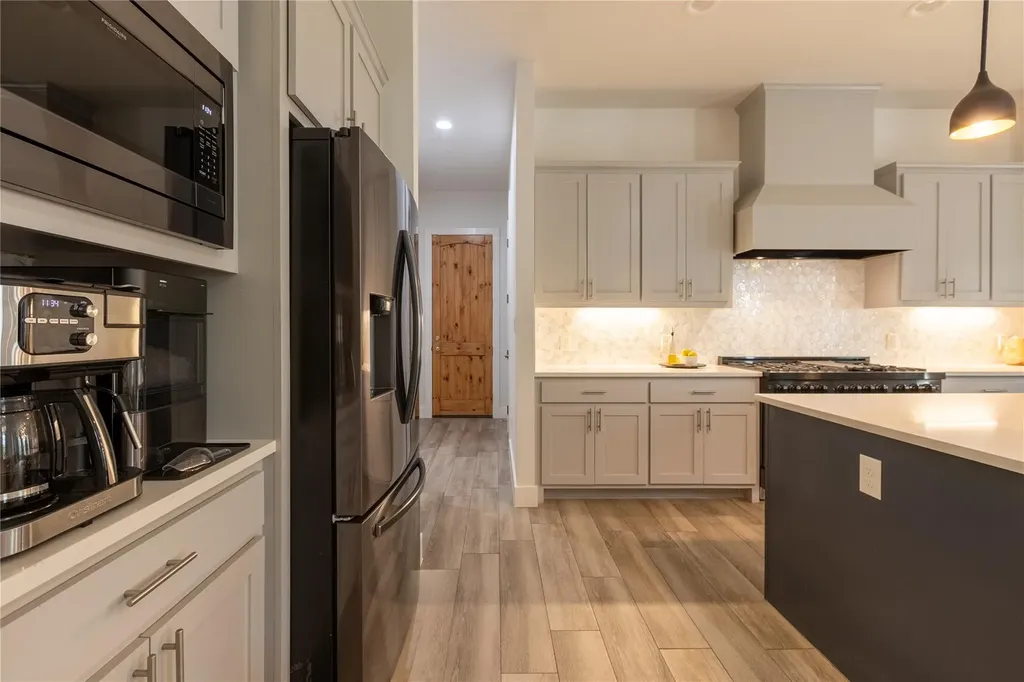 410 Woodland Oaks Trail Buda TX 78610