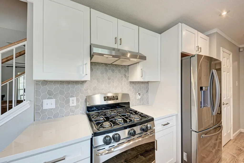 913 Whitley Drive Leander TX 78641