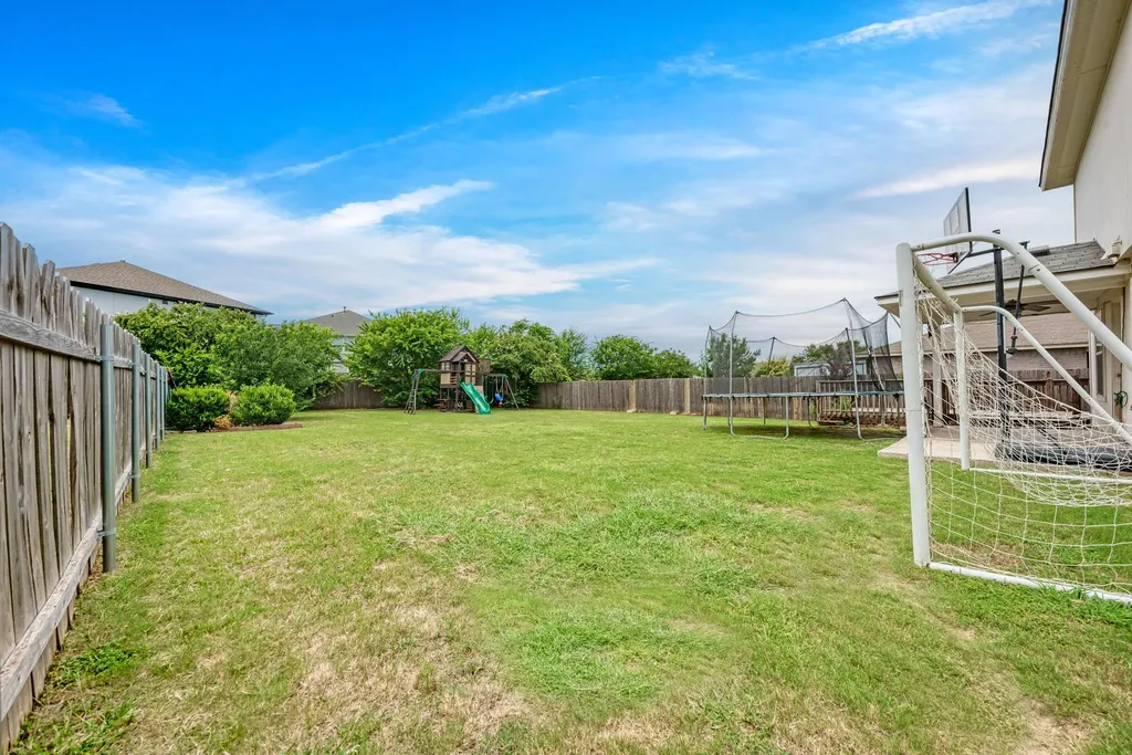 913 Whitley Drive Leander TX 78641
