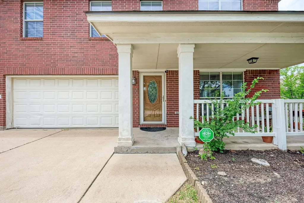 913 Whitley Drive Leander TX 78641