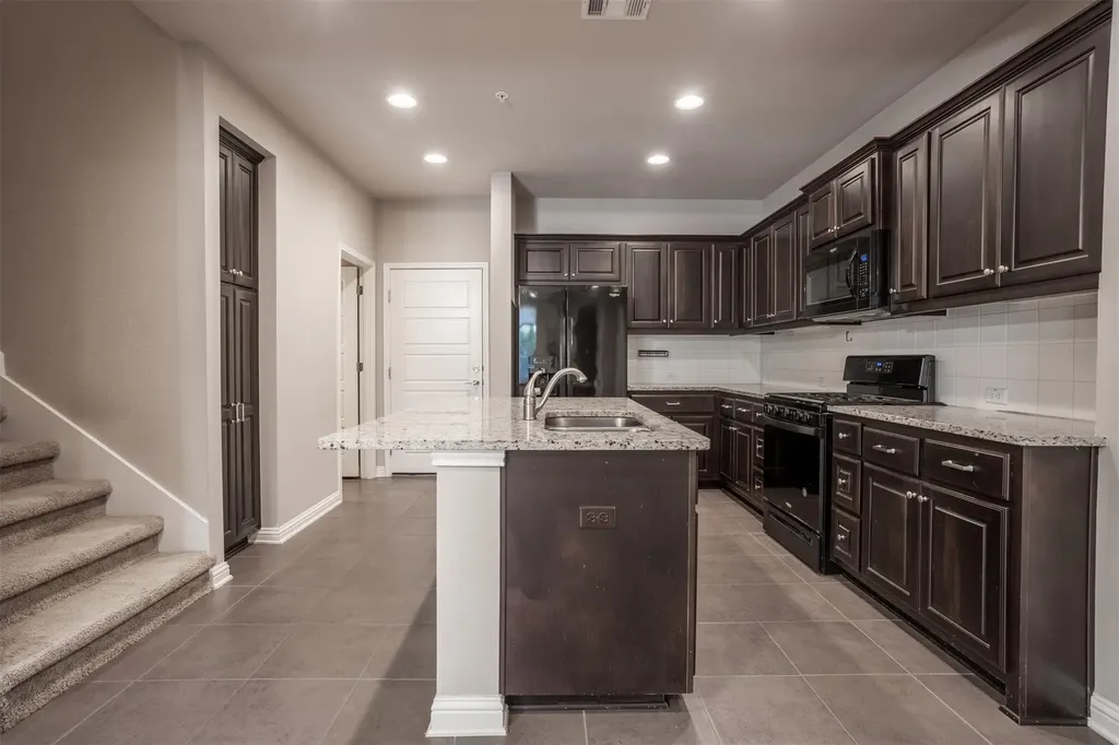 13800 Lyndhurst Street Austin TX 78717