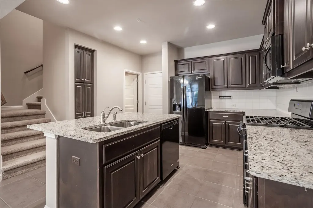13800 Lyndhurst Street Austin TX 78717