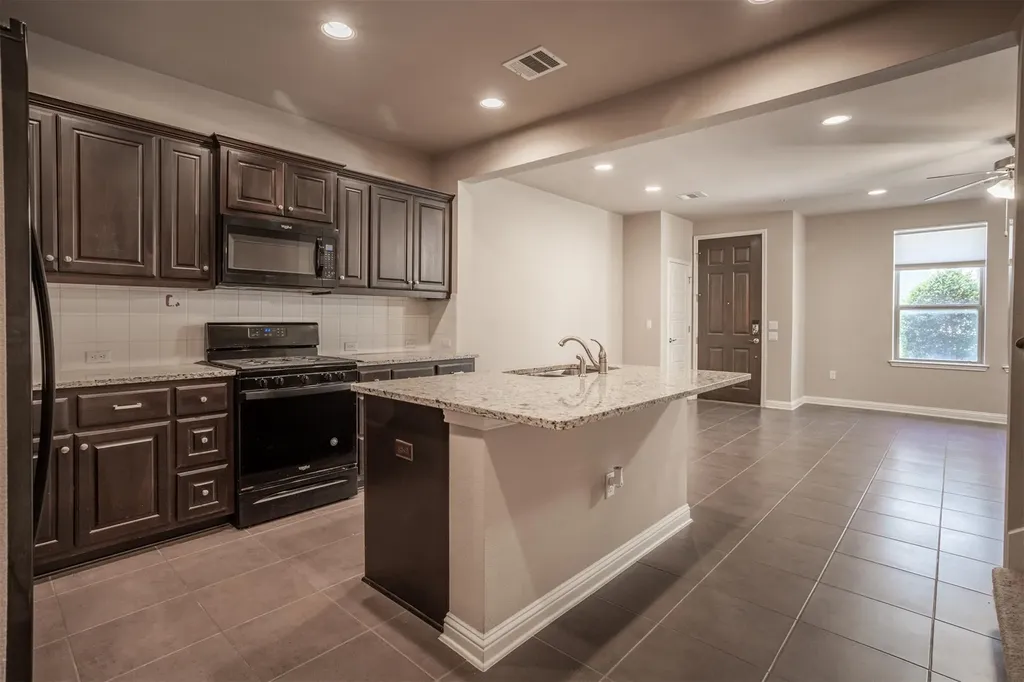 13800 Lyndhurst Street Austin TX 78717