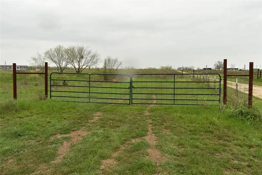 Tbd Anderson Lane Red Rock TX 78662