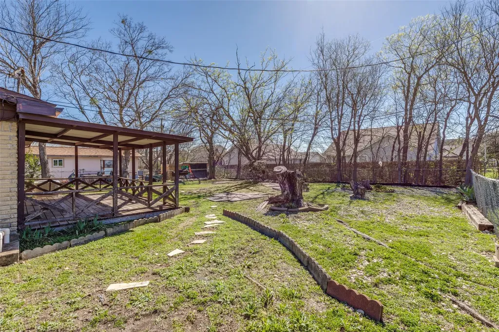 707 Debus Drive Taylor TX 76574
