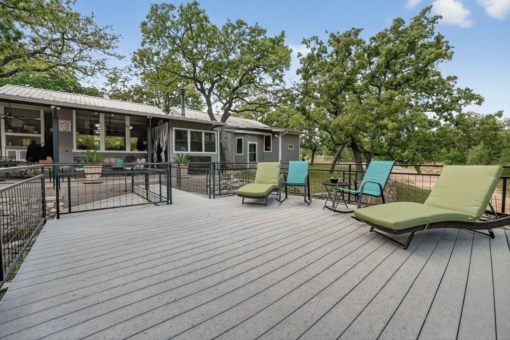 1104 Hill Circle West Drive Granite Shoals TX 78654