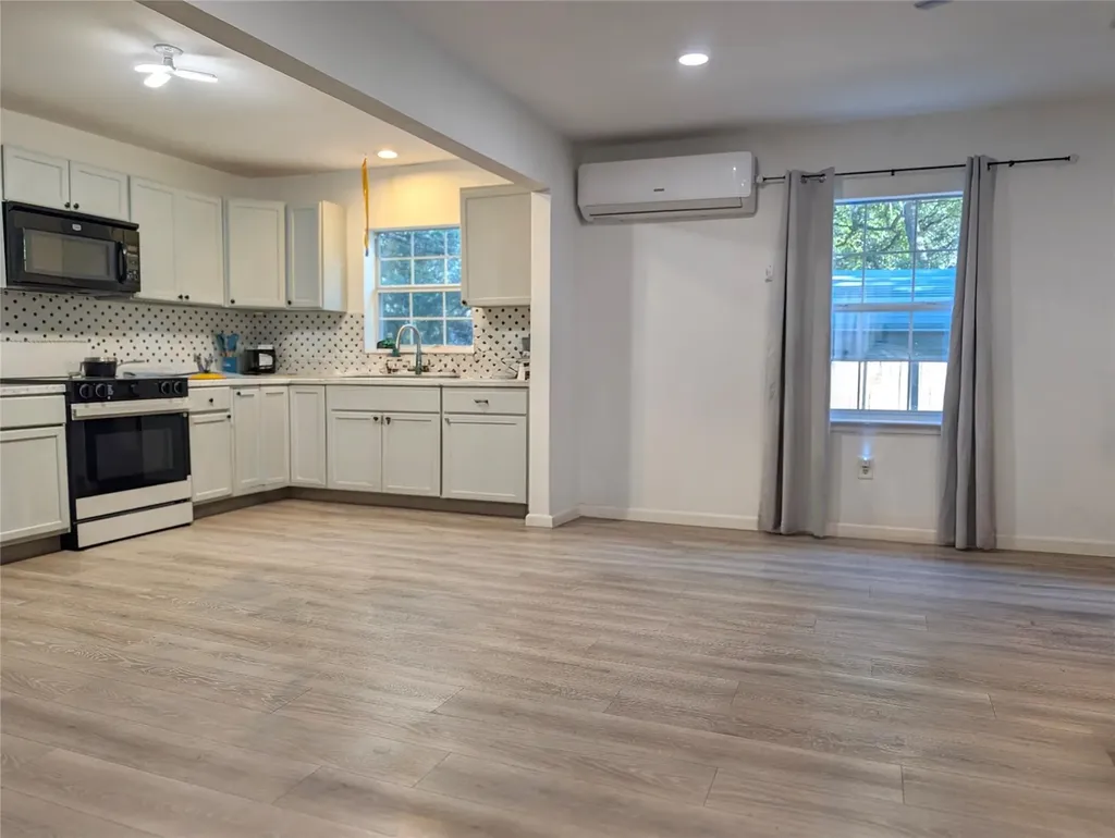 10801 W Lakeview Drive Jonestown TX 78645