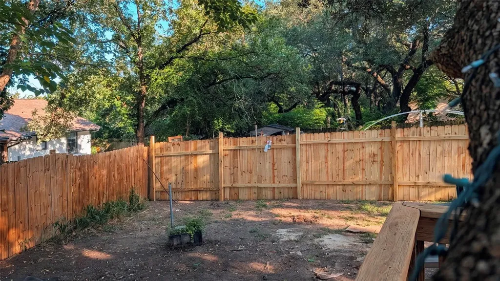 10801 W Lakeview Drive Jonestown TX 78645