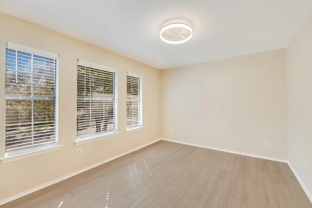 6808 Luckenbach Lane Austin TX 78729