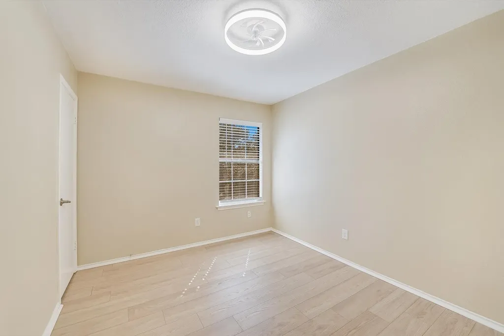 6808 Luckenbach Lane Austin TX 78729