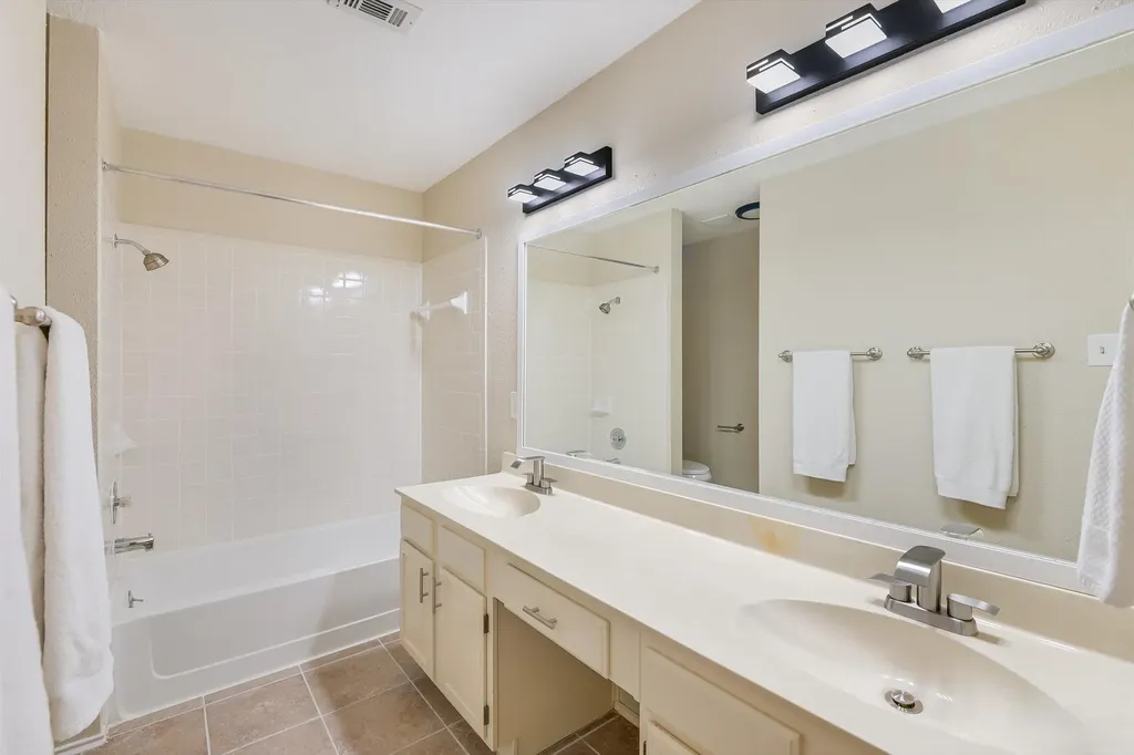 6808 Luckenbach Lane Austin TX 78729