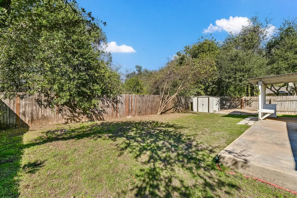 6808 Luckenbach Lane Austin TX 78729