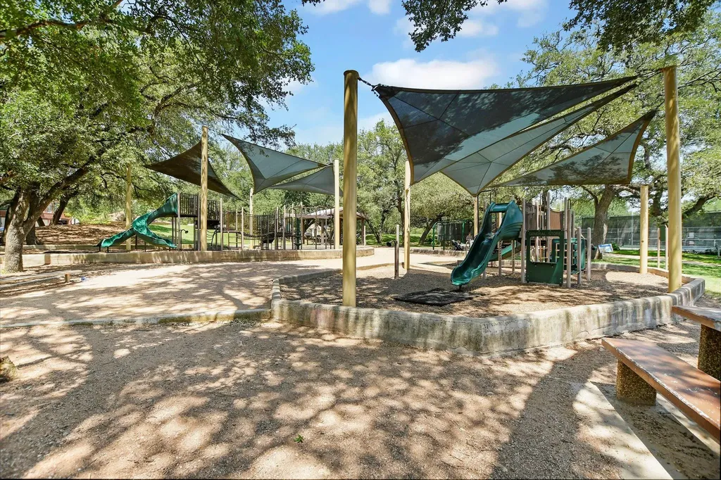 6808 Luckenbach Lane Austin TX 78729