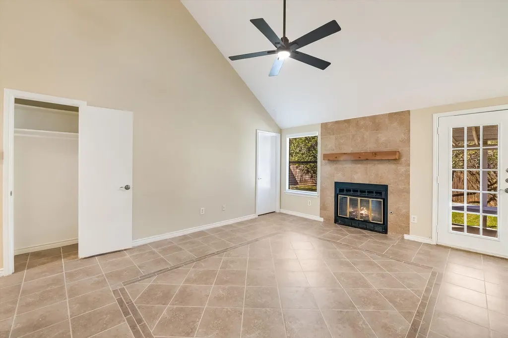6808 Luckenbach Lane Austin TX 78729