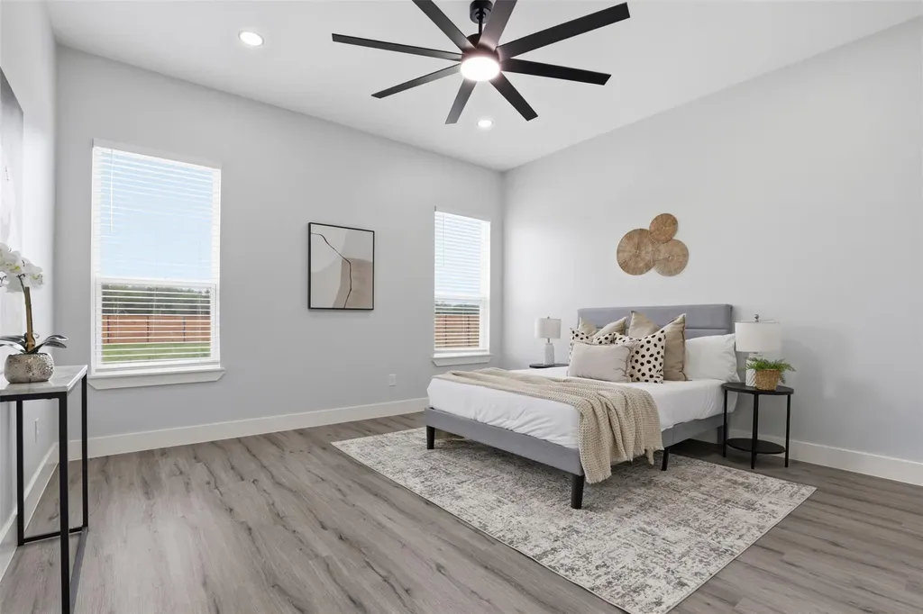 123 Los Robles Road Elgin TX 78621