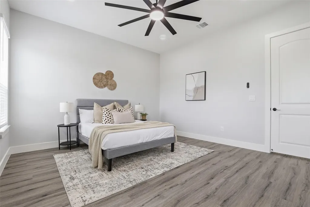 123 Los Robles Road Elgin TX 78621