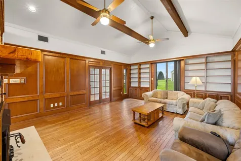 1931 Bruno Road Schulenburg TX 78956