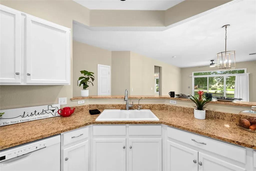 111 Hampton Circle Georgetown TX 78633