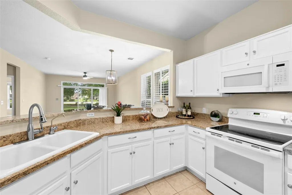 111 Hampton Circle Georgetown TX 78633