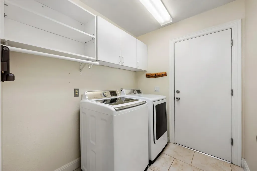 6115 Back Bay Lane Austin TX 78739