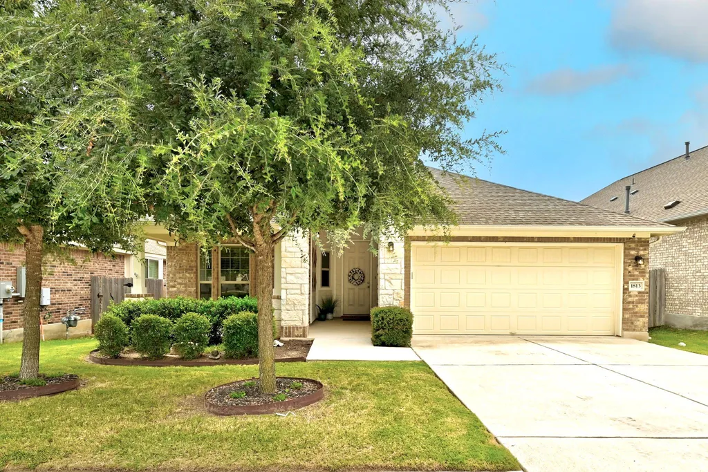 1813 Chickasaw Run Leander TX 78641