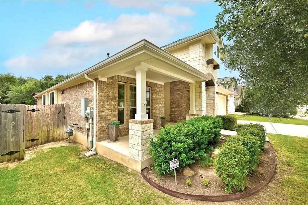 1813 Chickasaw Run Leander TX 78641