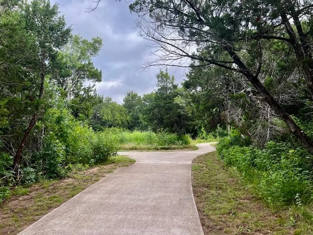 1813 Chickasaw Run Leander TX 78641
