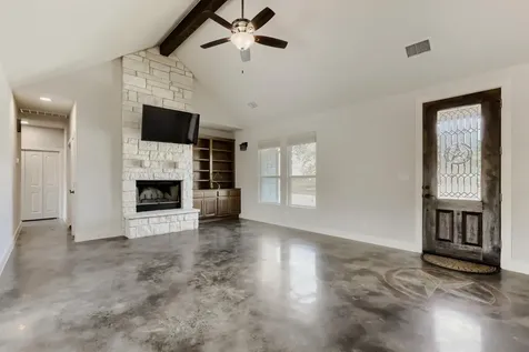 20401 Siesta Shores Drive Spicewood TX 78669