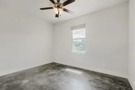 20401 Siesta Shores Drive Spicewood TX 78669