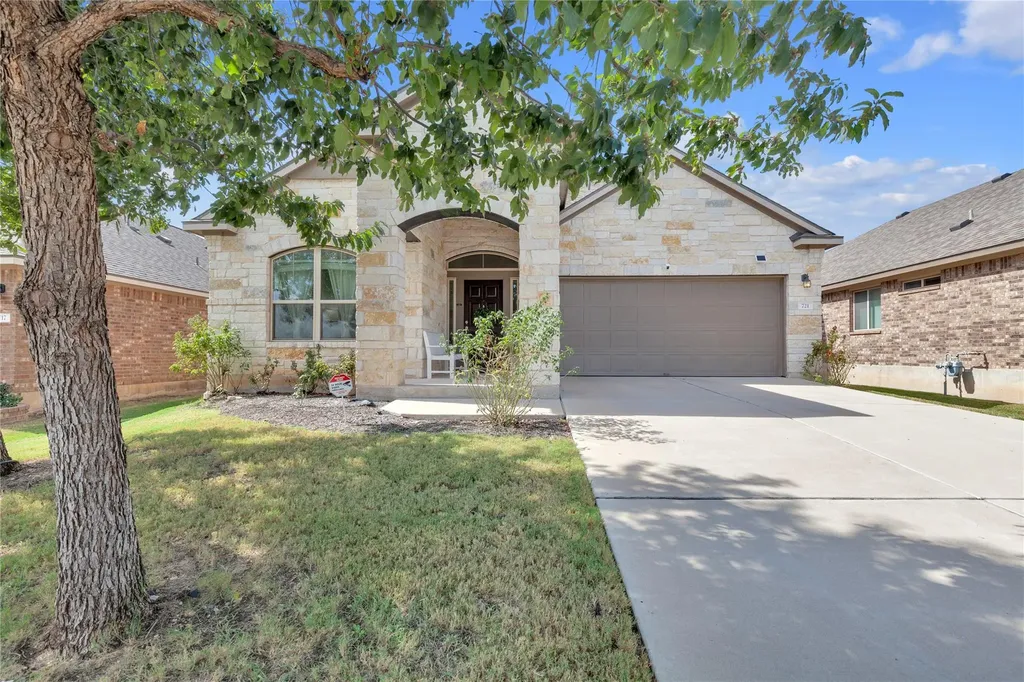 721 Schefer Street Leander TX 78641