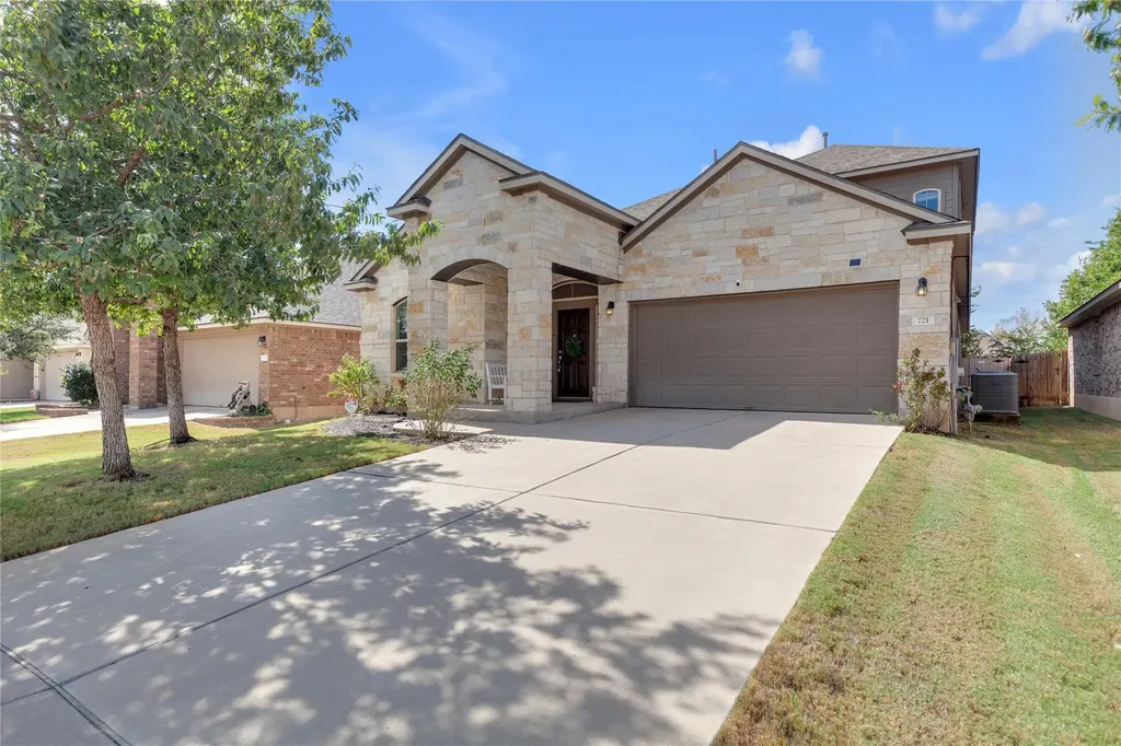 721 Schefer Street Leander TX 78641