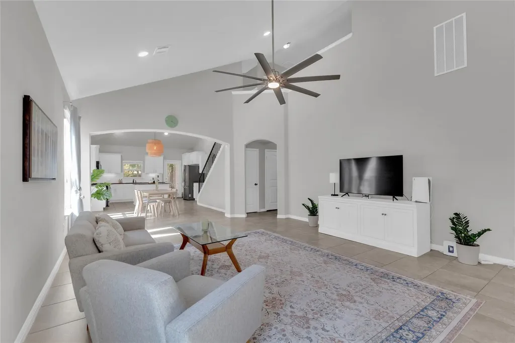 721 Schefer Street Leander TX 78641