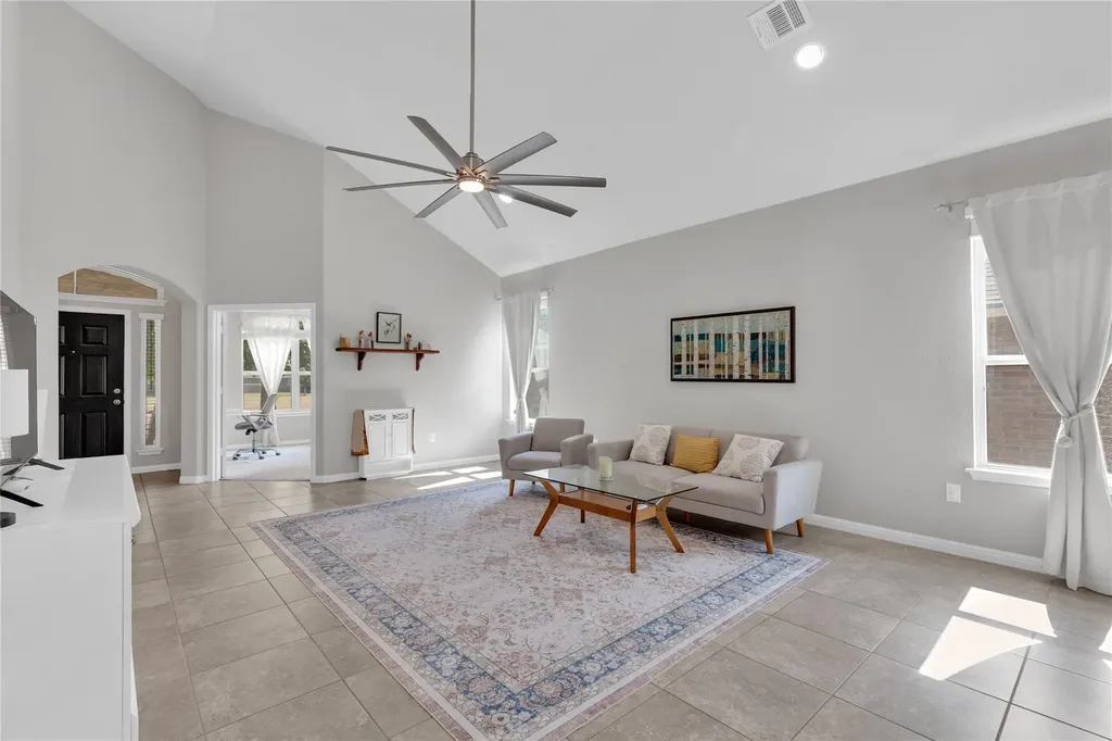 721 Schefer Street Leander TX 78641