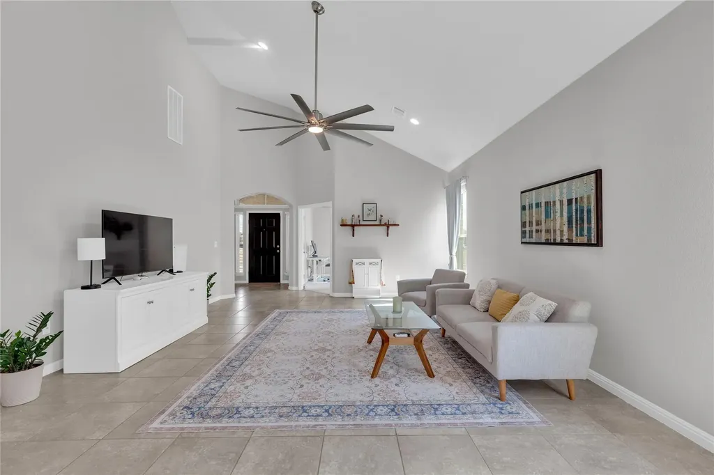 721 Schefer Street Leander TX 78641
