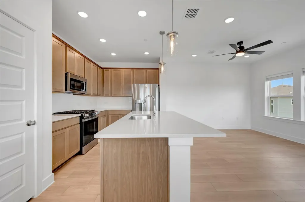 1010A Brickell Loop Austin TX 78744