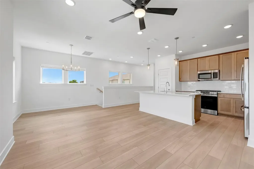 1010A Brickell Loop Austin TX 78744